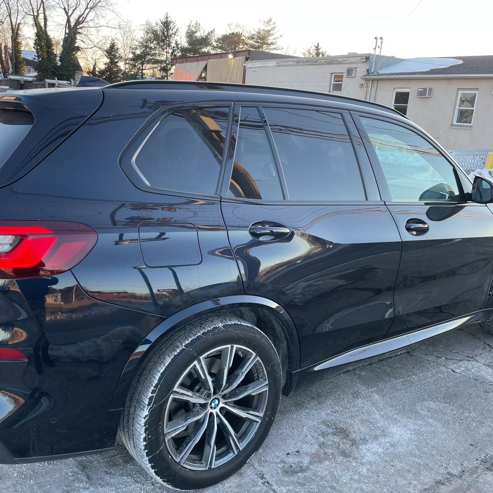 2023 BMW X5 - Image 9