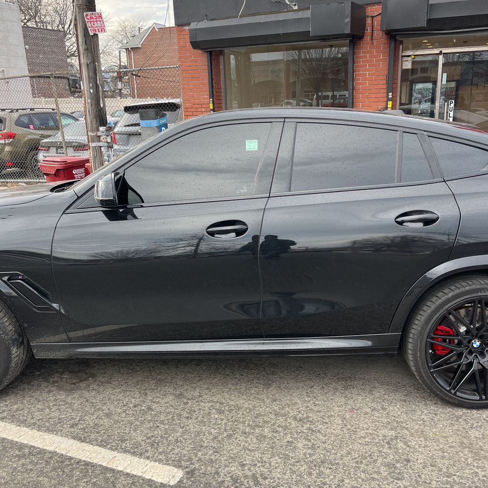 2026 BMW X6 M - Image 32