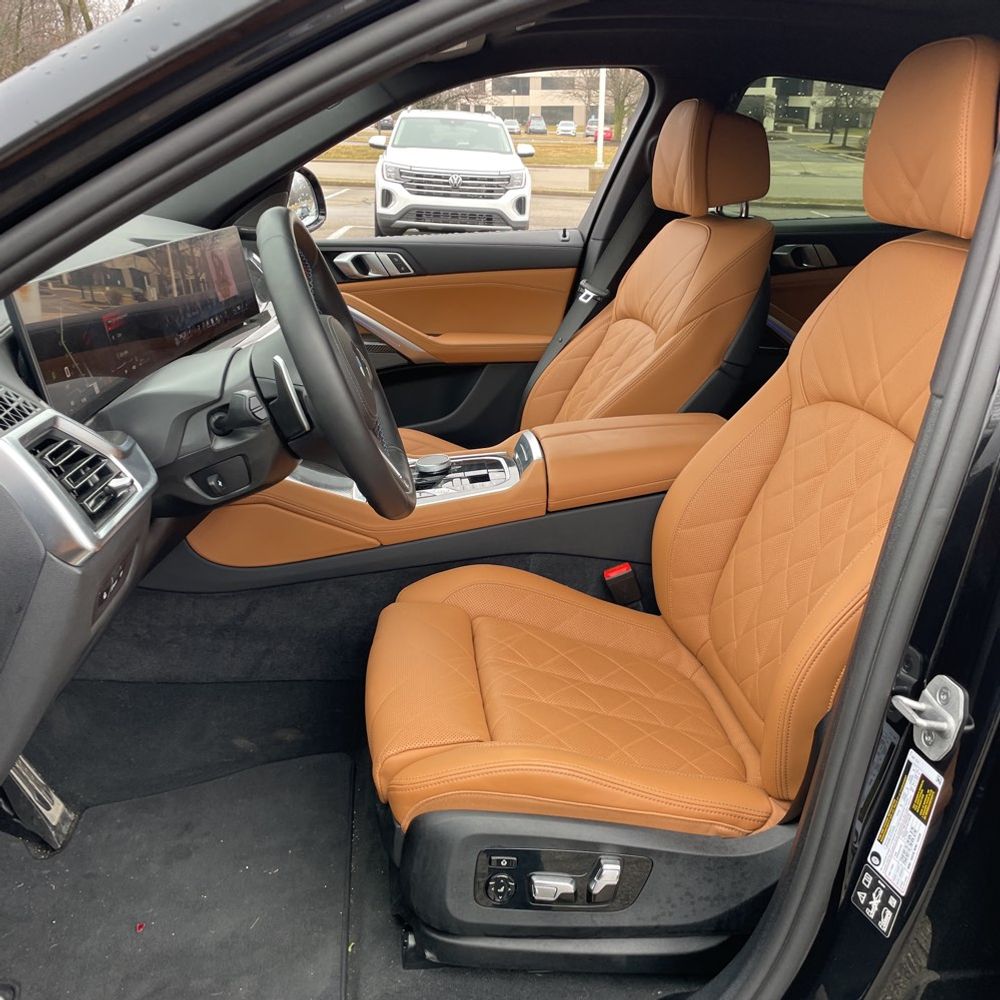 2026 BMW X6 - Image 29