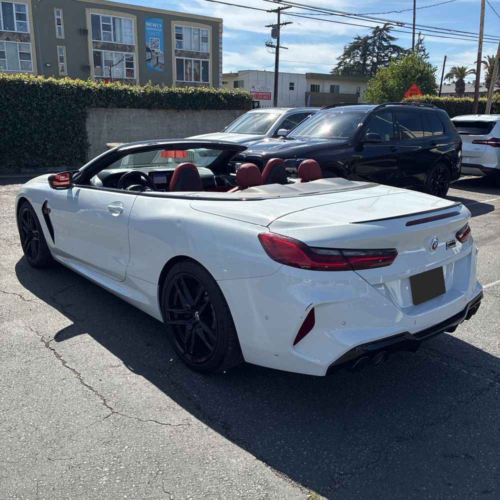 2023 BMW M8 Cabriolet - Image 5