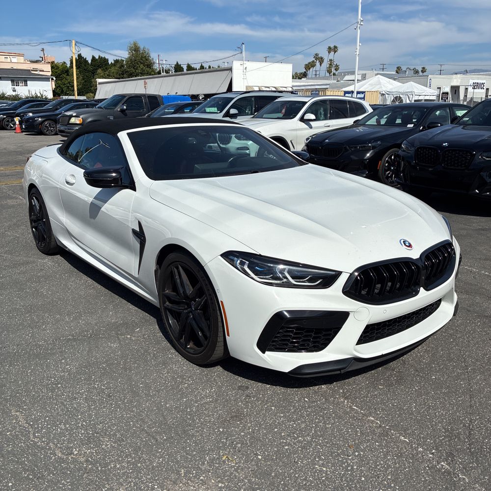 2023 BMW M8 Cabriolet - Image 7