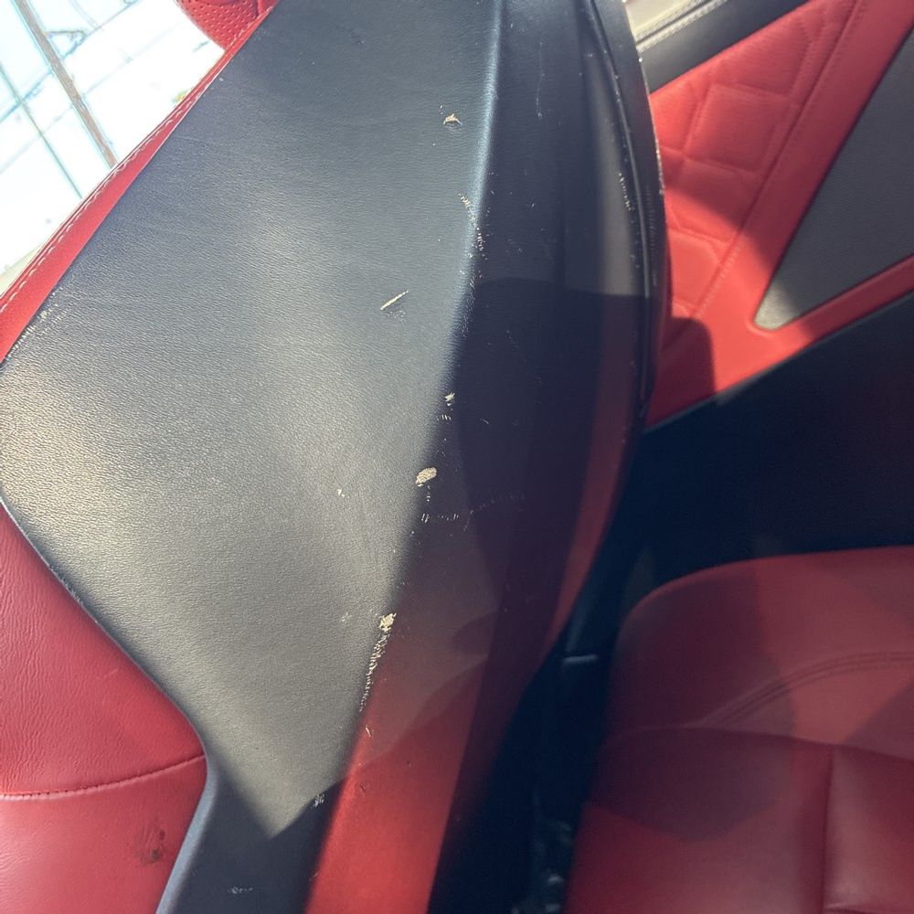 2023 BMW M8 Cabriolet - Image 9