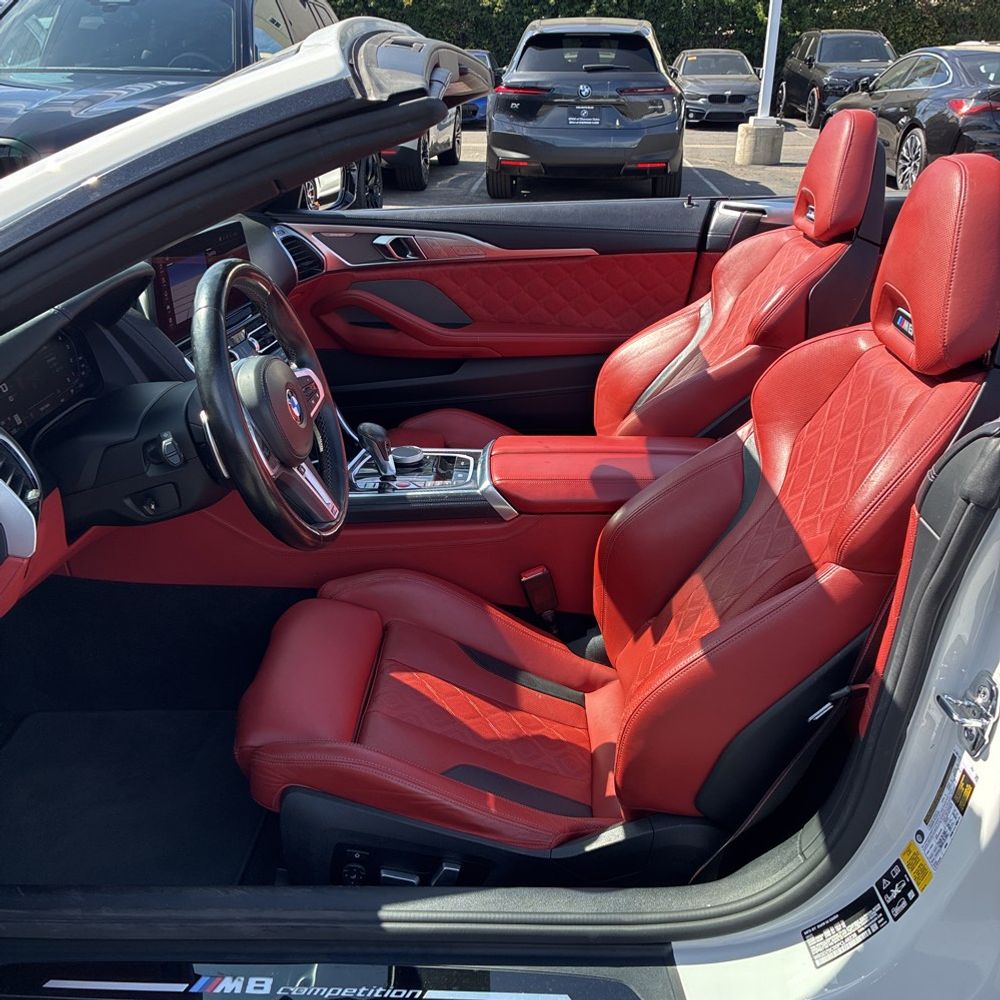 2023 BMW M8 Cabriolet - Image 11