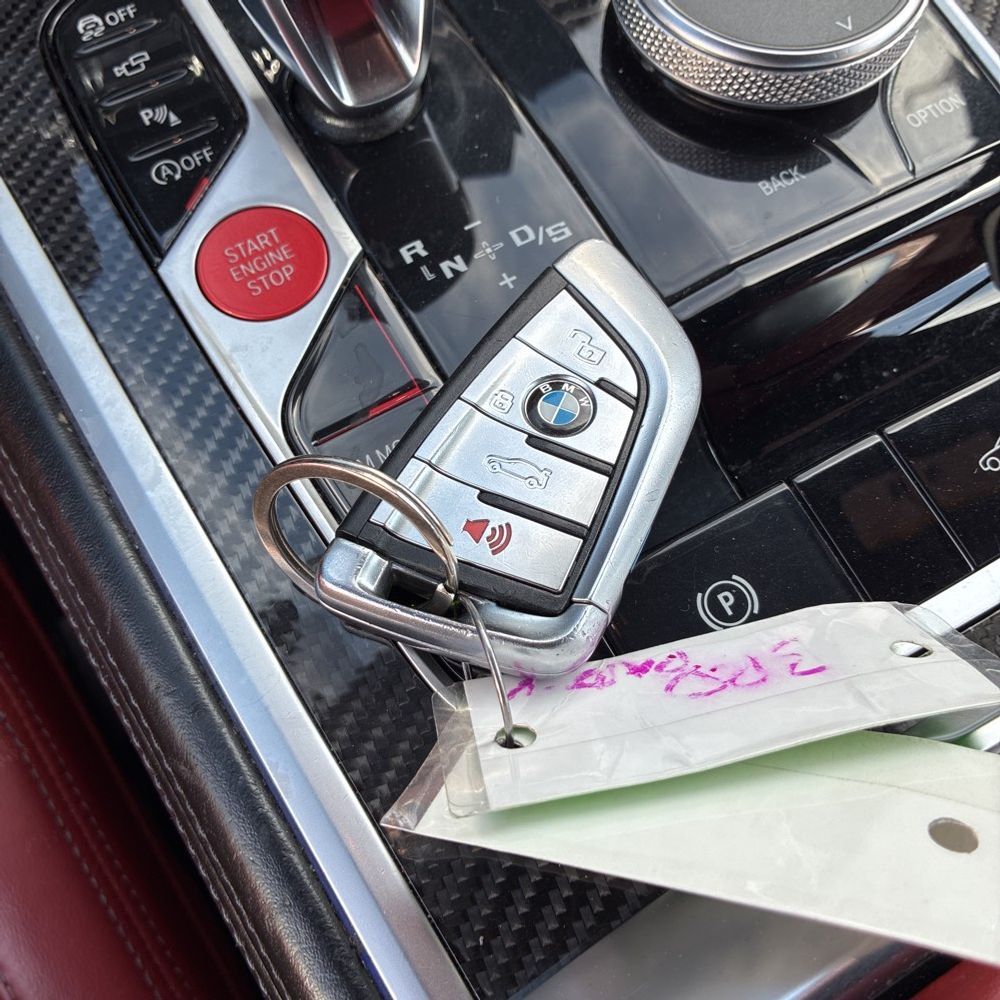 2023 BMW M8 Cabriolet - Image 20