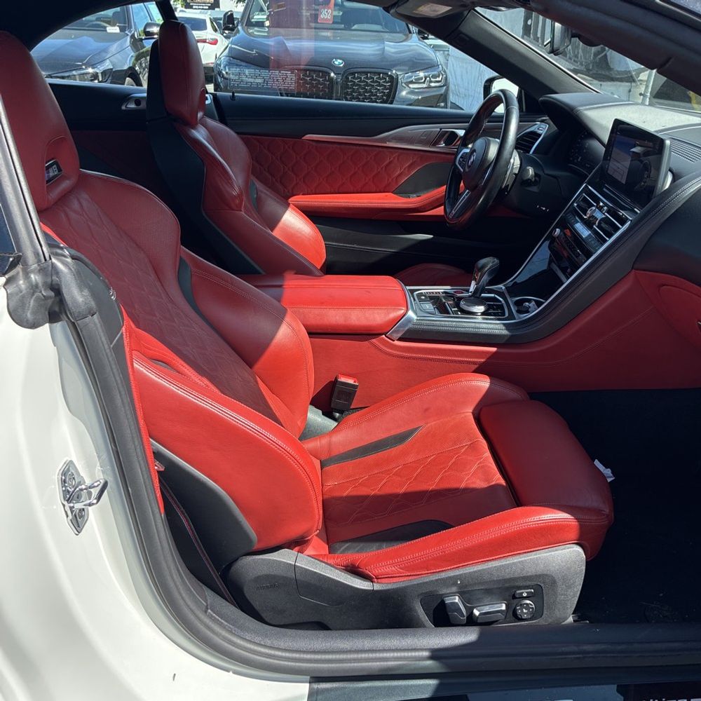 2023 BMW M8 Cabriolet - Image 28
