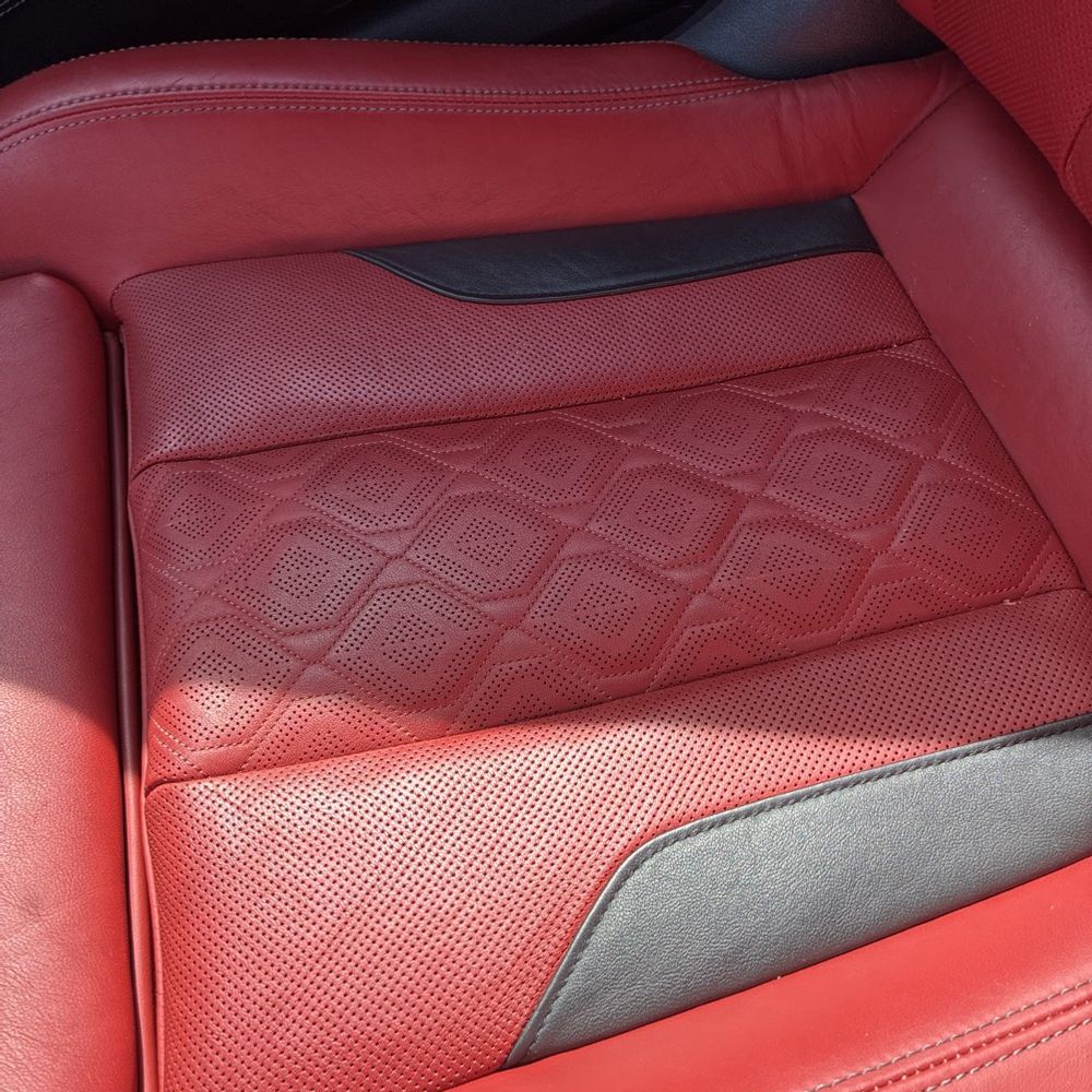 2023 BMW M8 Cabriolet - Image 47