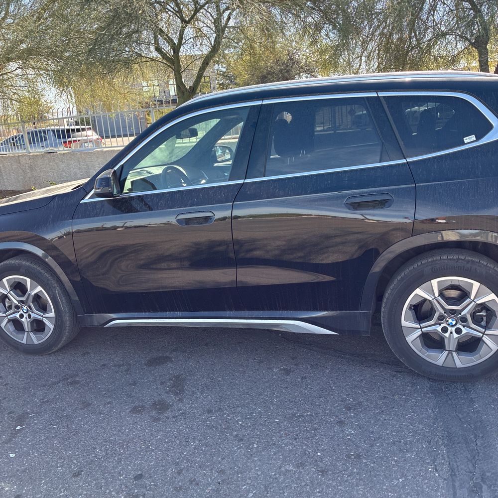2025 BMW X1 - Image 9
