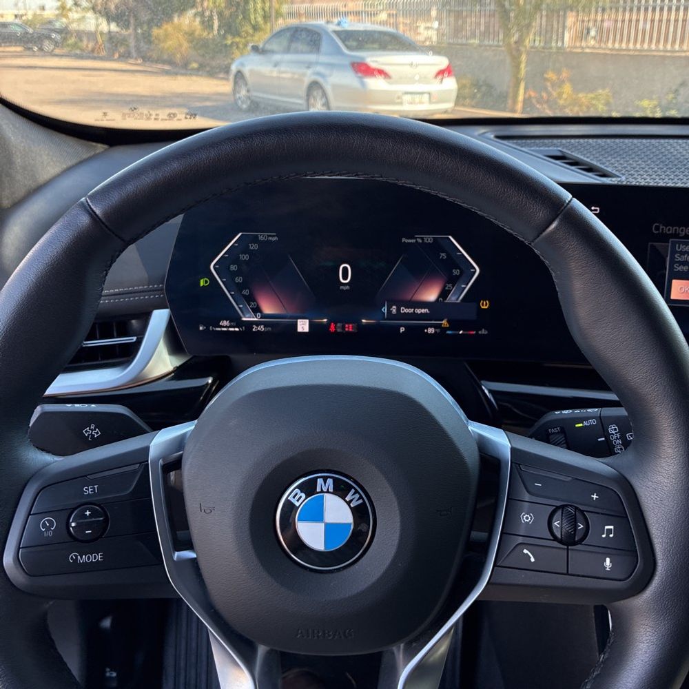 2025 BMW X1 - Image 23