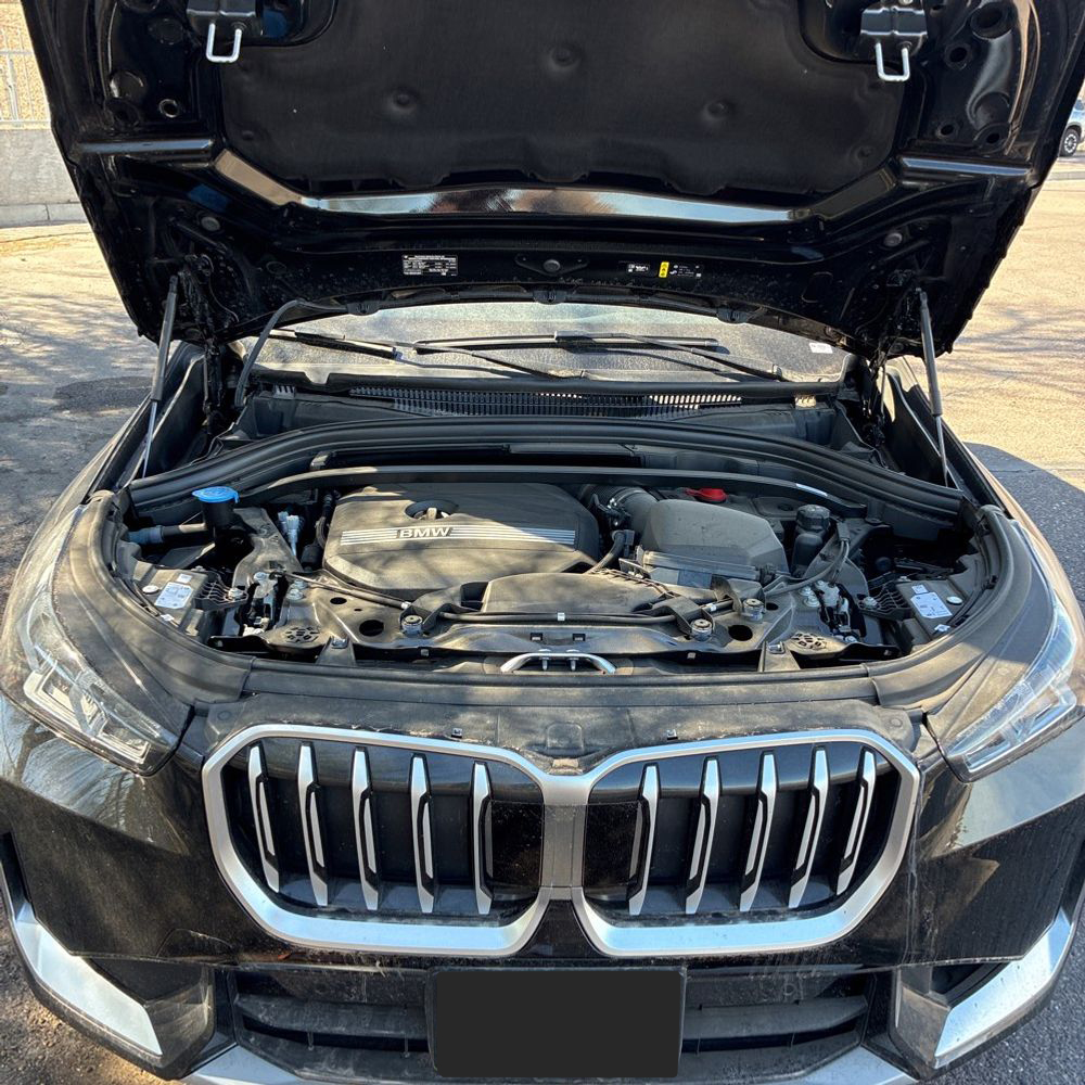 2025 BMW X1 - Image 34