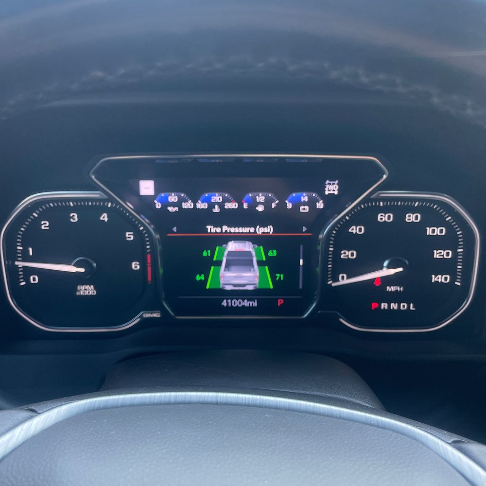 2022 GMC Sierra 2500HD - Image 6