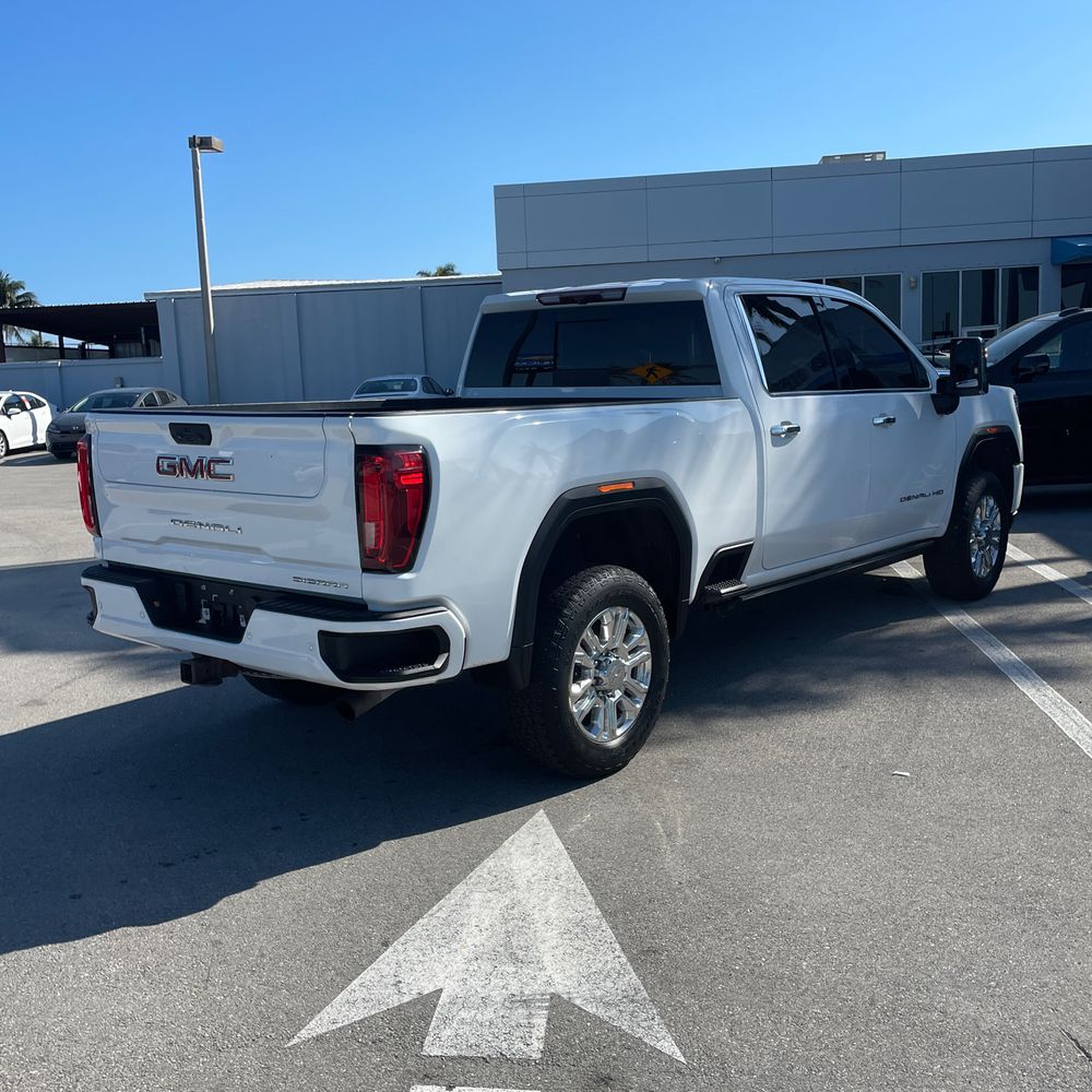 2022 GMC Sierra 2500HD - Image 8