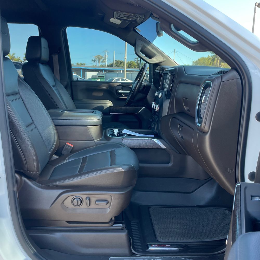 2022 GMC Sierra 2500HD - Image 31