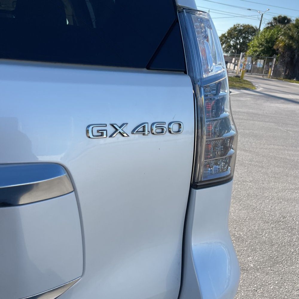 2023 Lexus GX 460 Base - Image 16