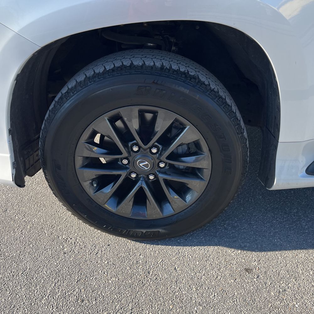 2023 Lexus GX 460 Base - Image 23