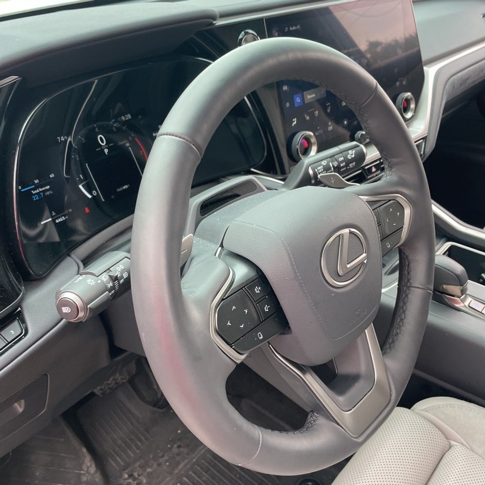 2024 Lexus TX 350 Luxury - Image 4