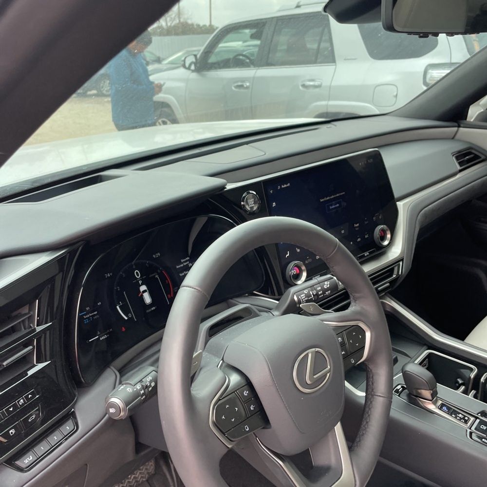 2024 Lexus TX 350 Luxury - Image 34