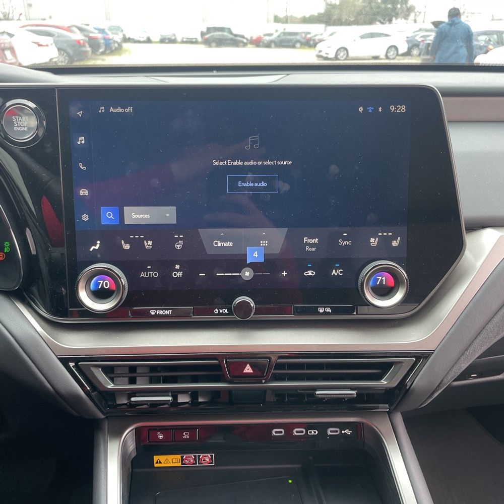 2024 Lexus TX 350 Luxury - Image 40