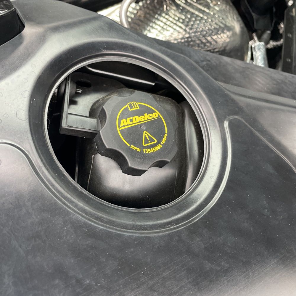 2025 Chevrolet Corvette - Image 15