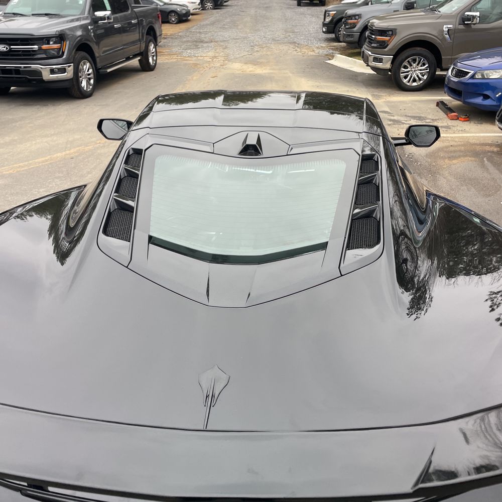 2025 Chevrolet Corvette - Image 38