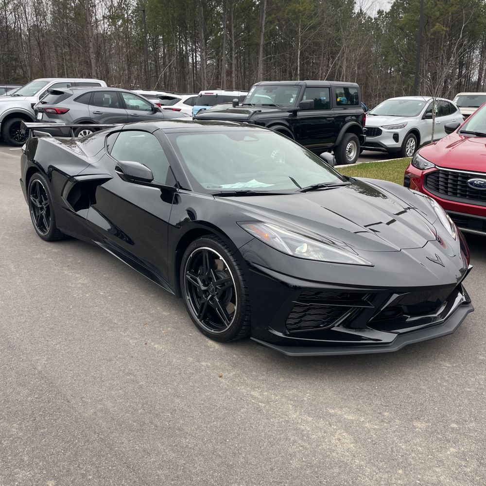 2025 Chevrolet Corvette - Image 39