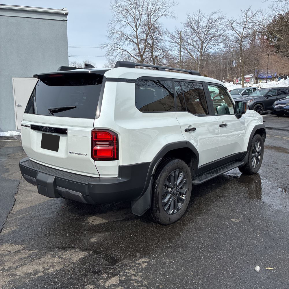 2024 Toyota Land Cruiser - Image 38