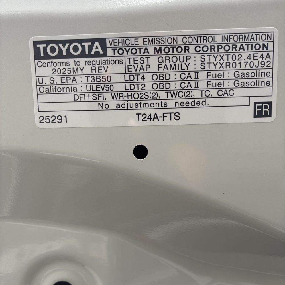 2025 Toyota Land Cruiser - Image 15