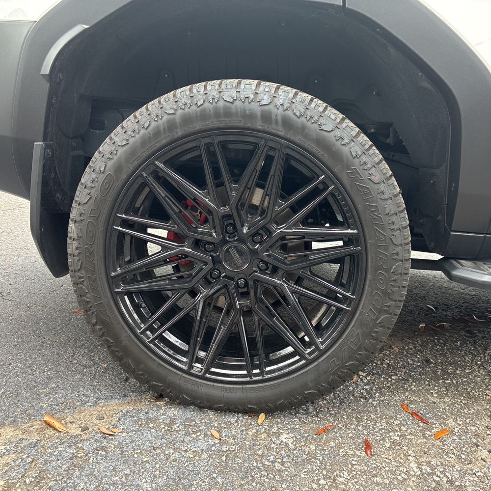 2025 Toyota Land Cruiser - Image 30