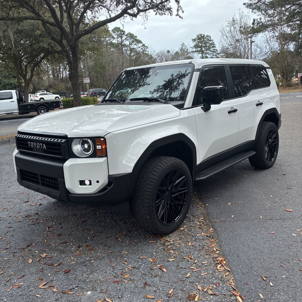 2025 Toyota Land Cruiser - Image 31