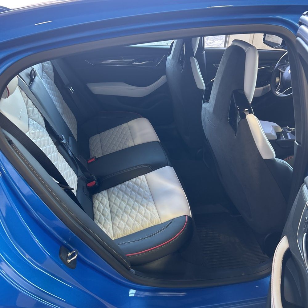 2024 Cadillac CT5-V - Image 13