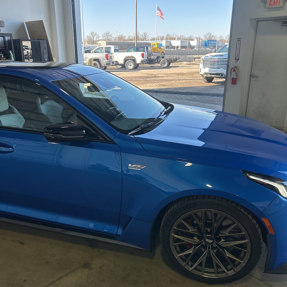 2024 Cadillac CT5-V - Image 18