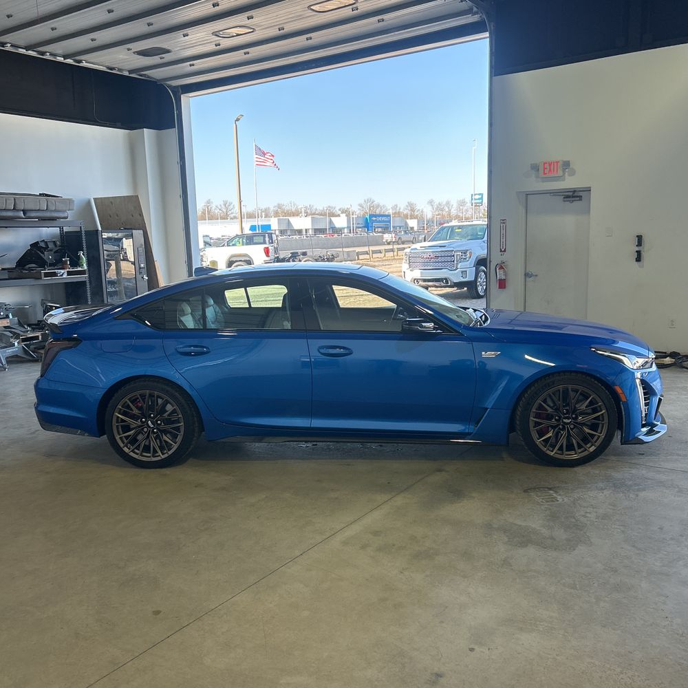 2024 Cadillac CT5-V - Image 19