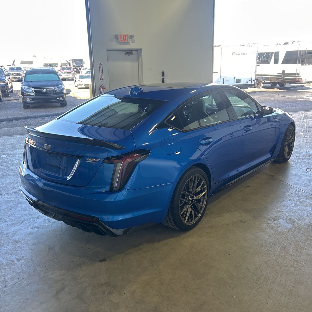 2024 Cadillac CT5-V - Image 38