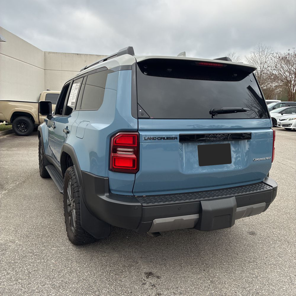 2024 Toyota Land Cruiser - Image 11