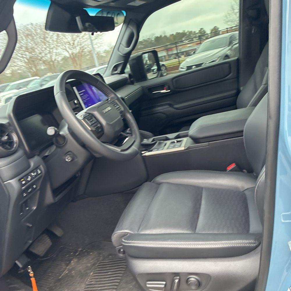 2024 Toyota Land Cruiser - Image 32