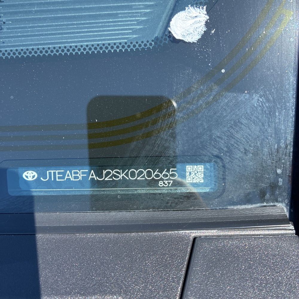 2025 Toyota Land Cruiser - Image 5