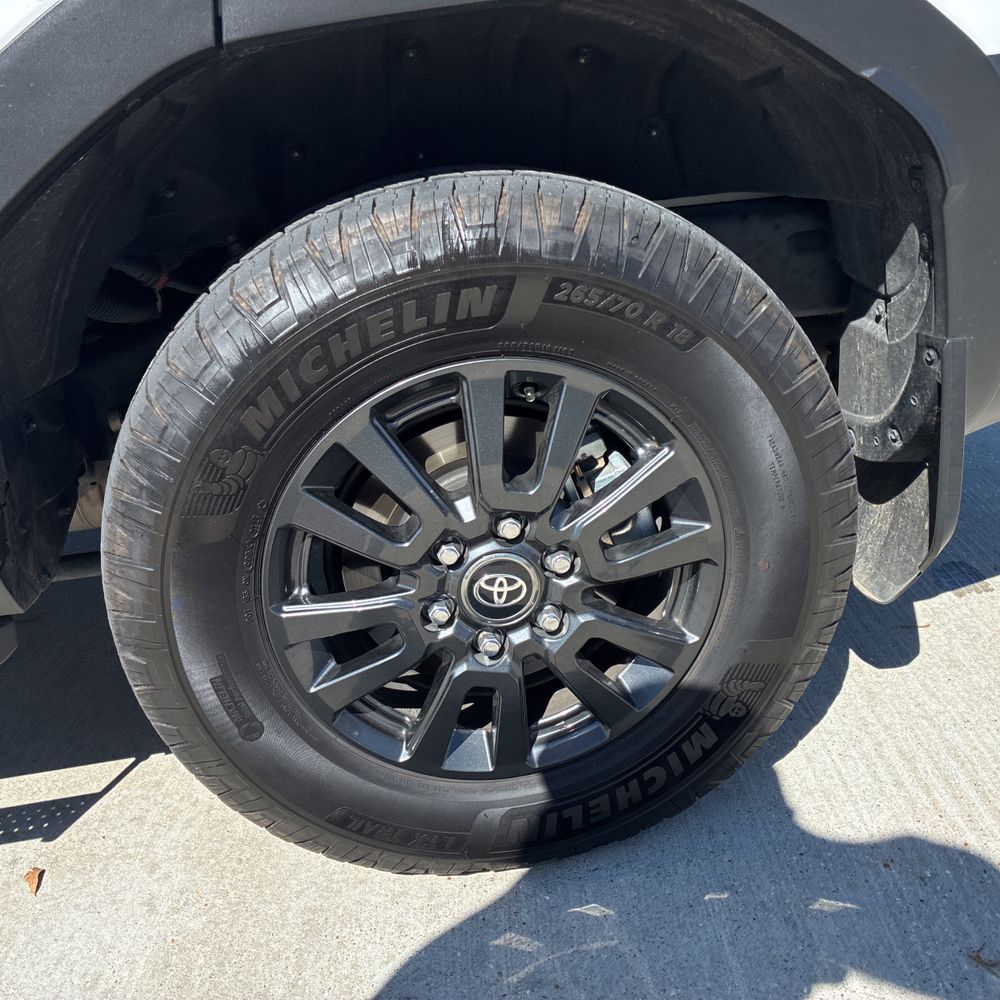 2025 Toyota Land Cruiser - Image 16