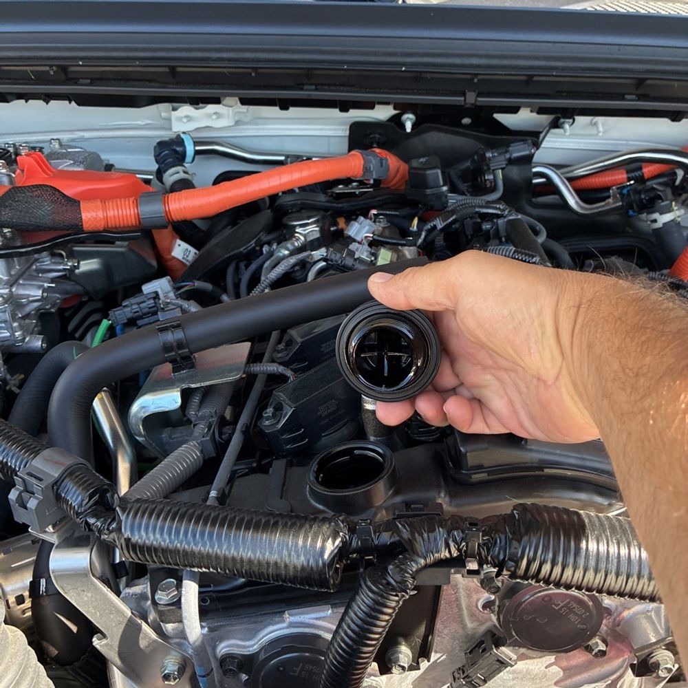 2025 Toyota Land Cruiser - Image 18