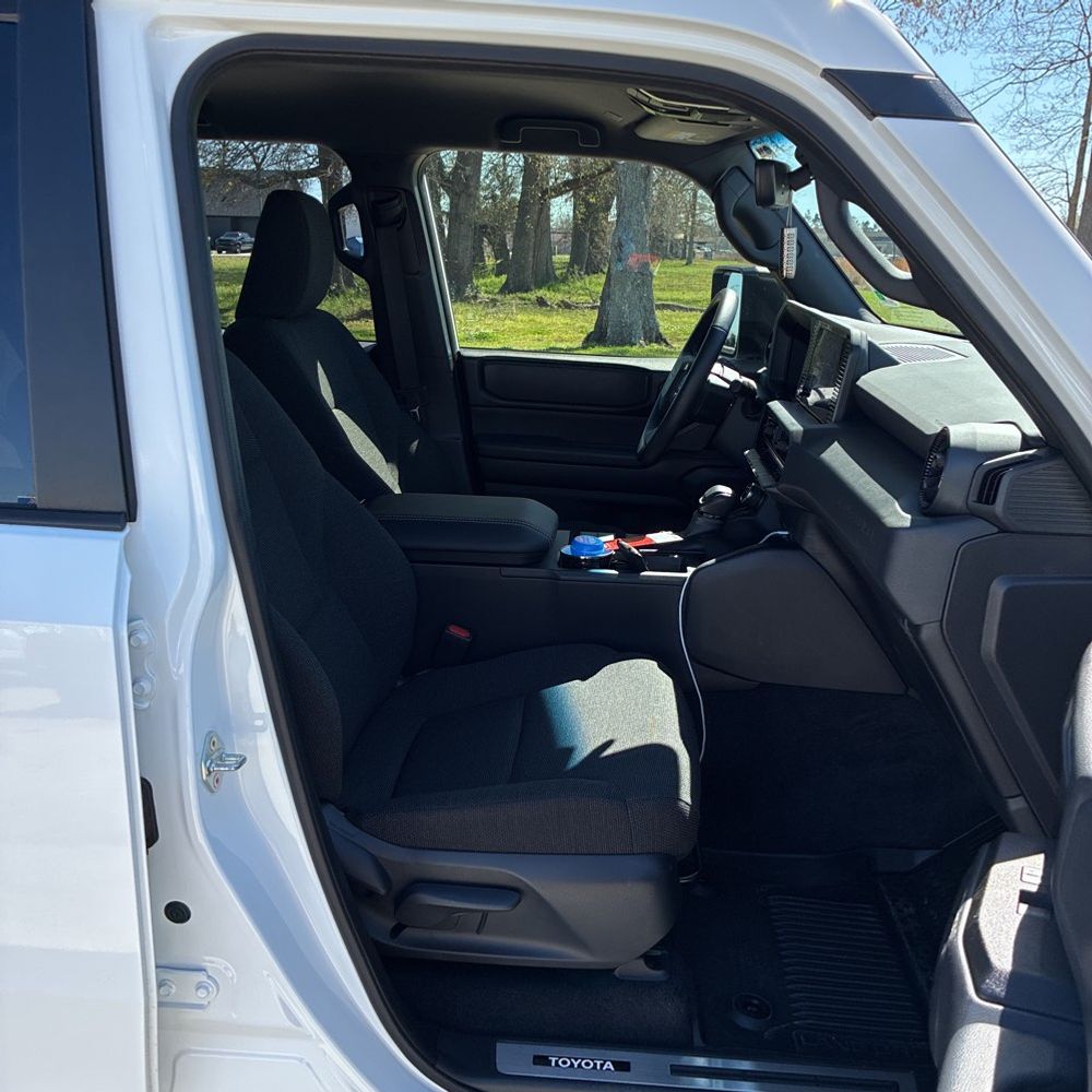 2025 Toyota Land Cruiser - Image 21