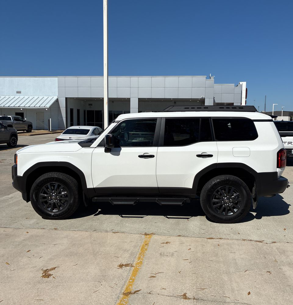 2025 Toyota Land Cruiser - Image 26