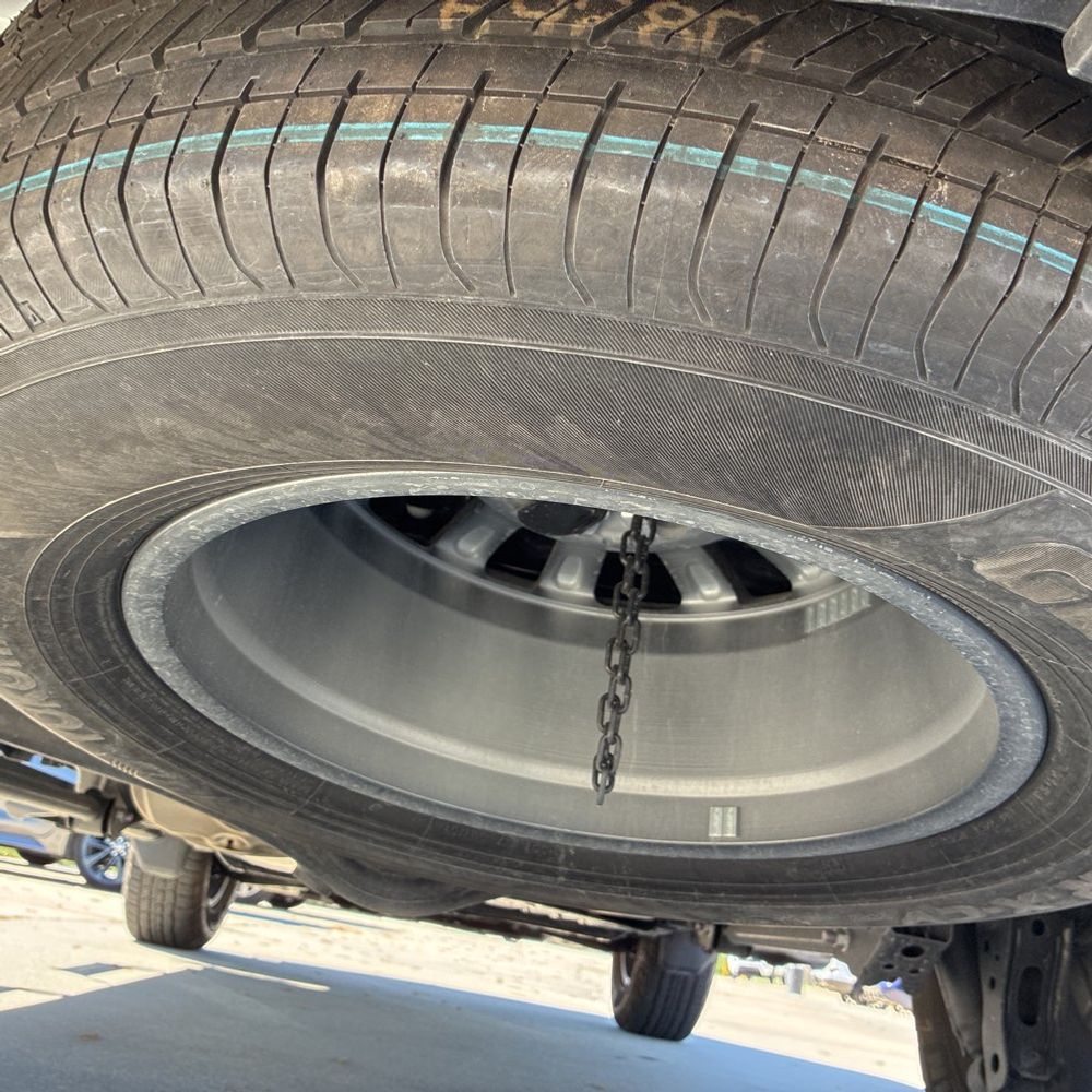 2025 Toyota Land Cruiser - Image 29