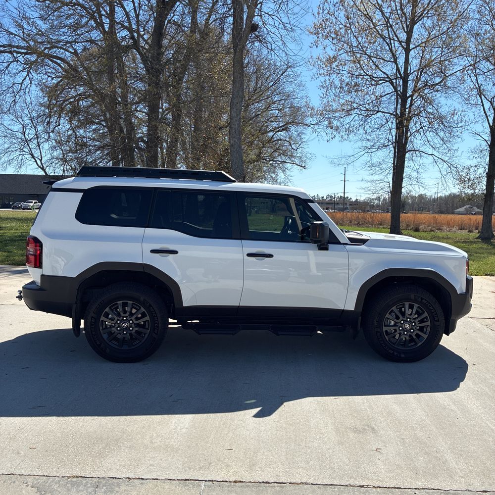 2025 Toyota Land Cruiser - Image 35