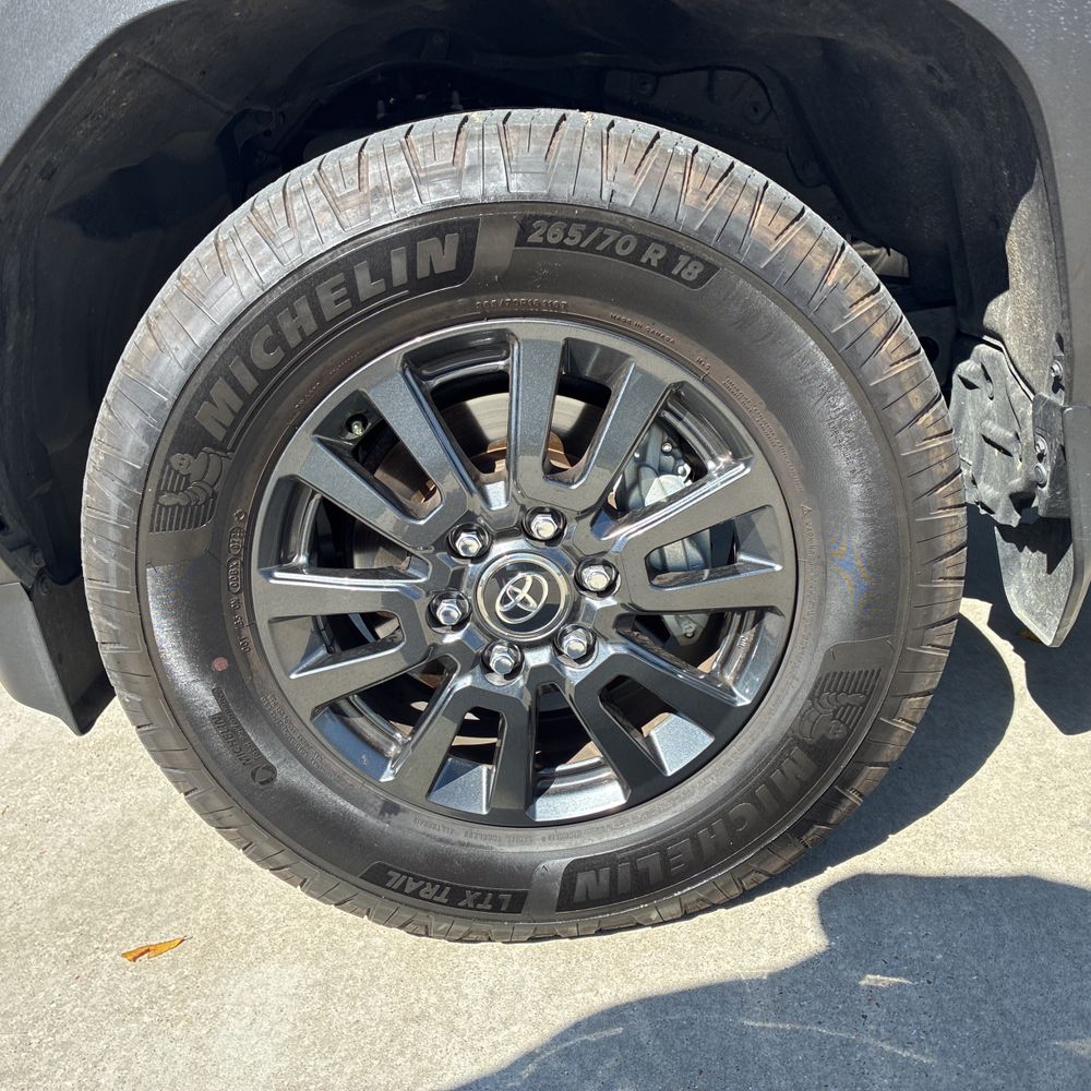 2025 Toyota Land Cruiser - Image 40