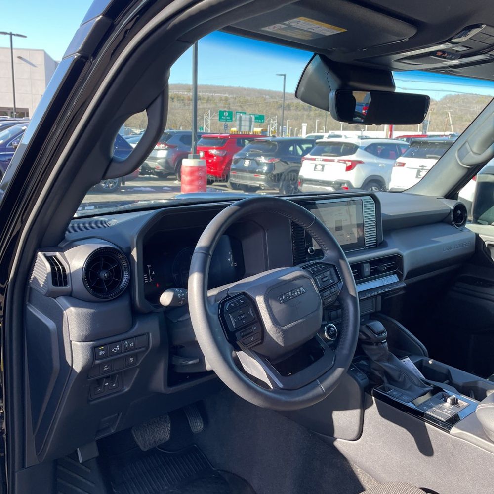 2025 Toyota Land Cruiser - Image 12