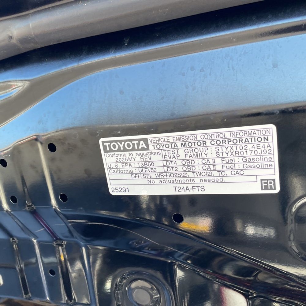 2025 Toyota Land Cruiser - Image 22