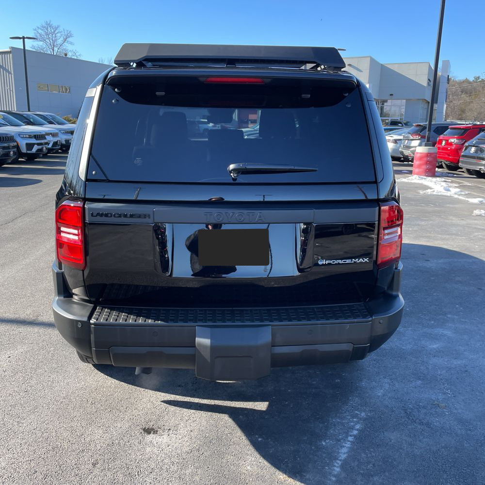 2025 Toyota Land Cruiser - Image 29