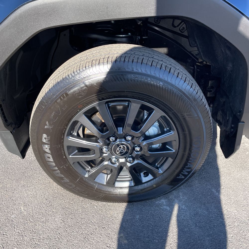 2025 Toyota Land Cruiser - Image 41