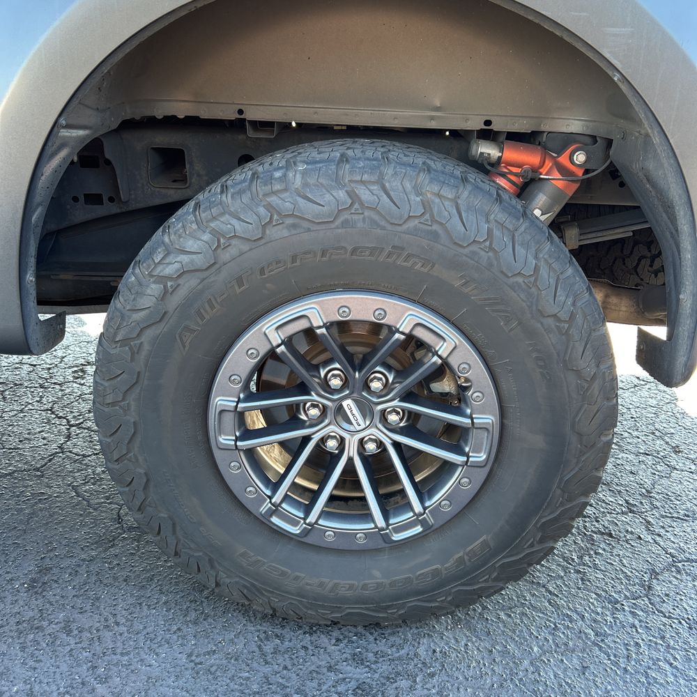 2020 Ford F-150 - Image 29