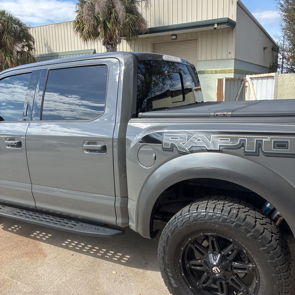 2018 Ford F-150 - Image 31