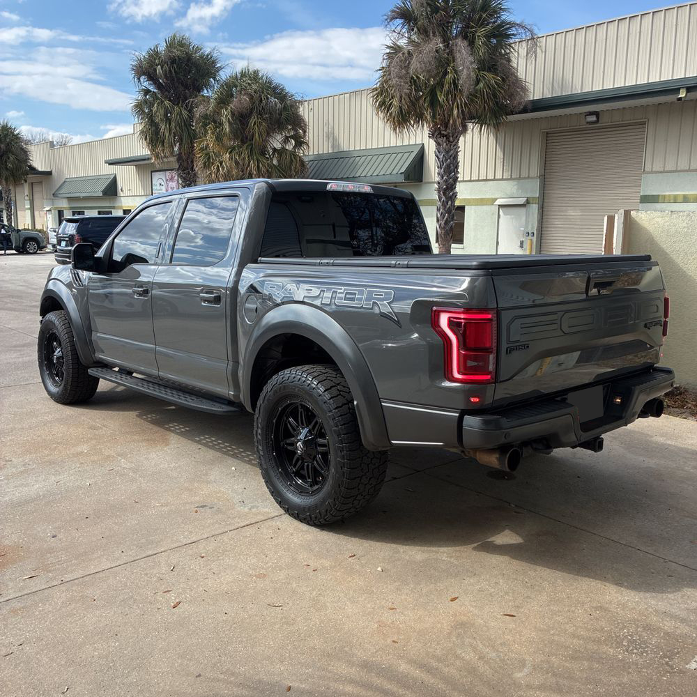 2018 Ford F-150 - Image 54