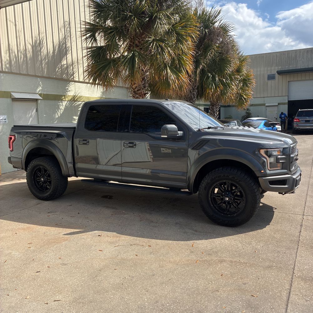 2018 Ford F-150 - Image 76